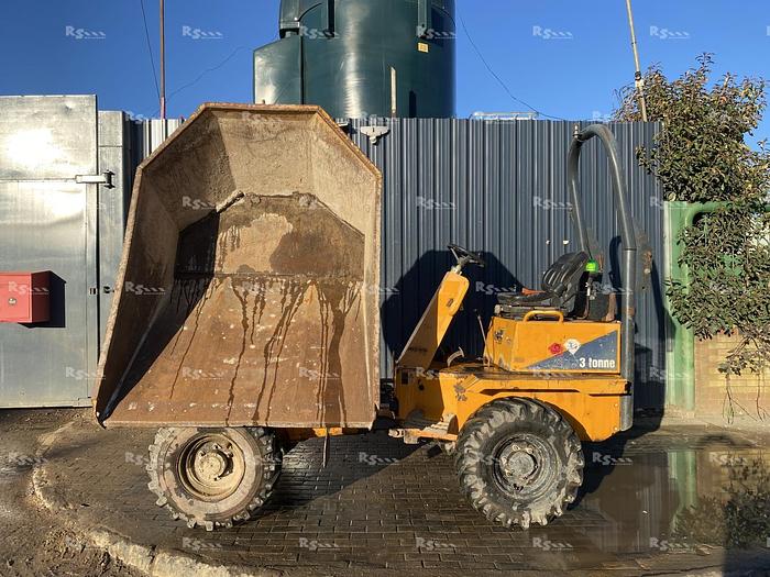 Used THWAITES 3 TONNE SWIVEL