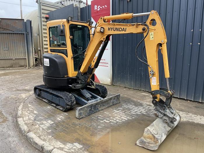 Used HYUNDAI ROBEX 27Z-9
