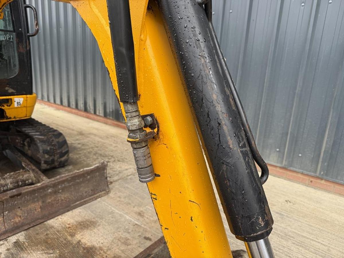 Used JCB 8025 ZTS 2.9t Mini Excavator