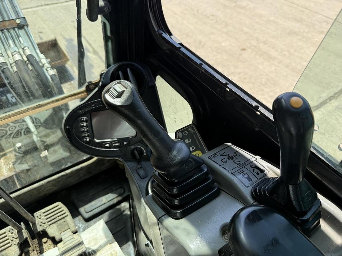 Used Bobcat E26 2.6t Mini Excavator