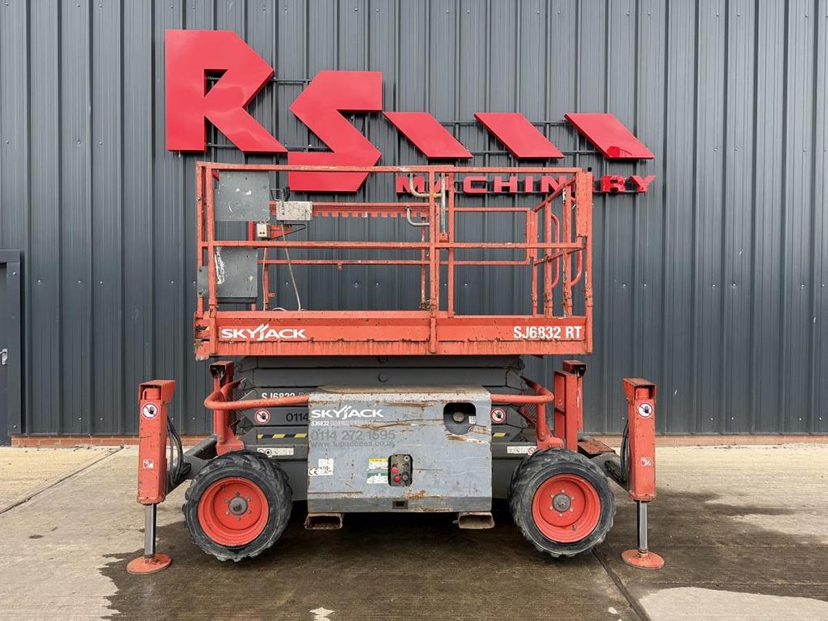 Used Skyjack SJ 6832 RT 12m Rough Terrain Scissor Lift
