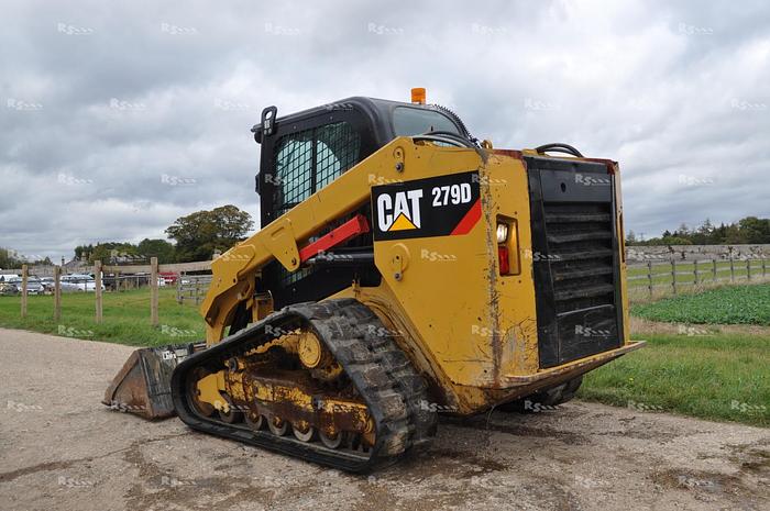 Used CATERPILLAR 279D