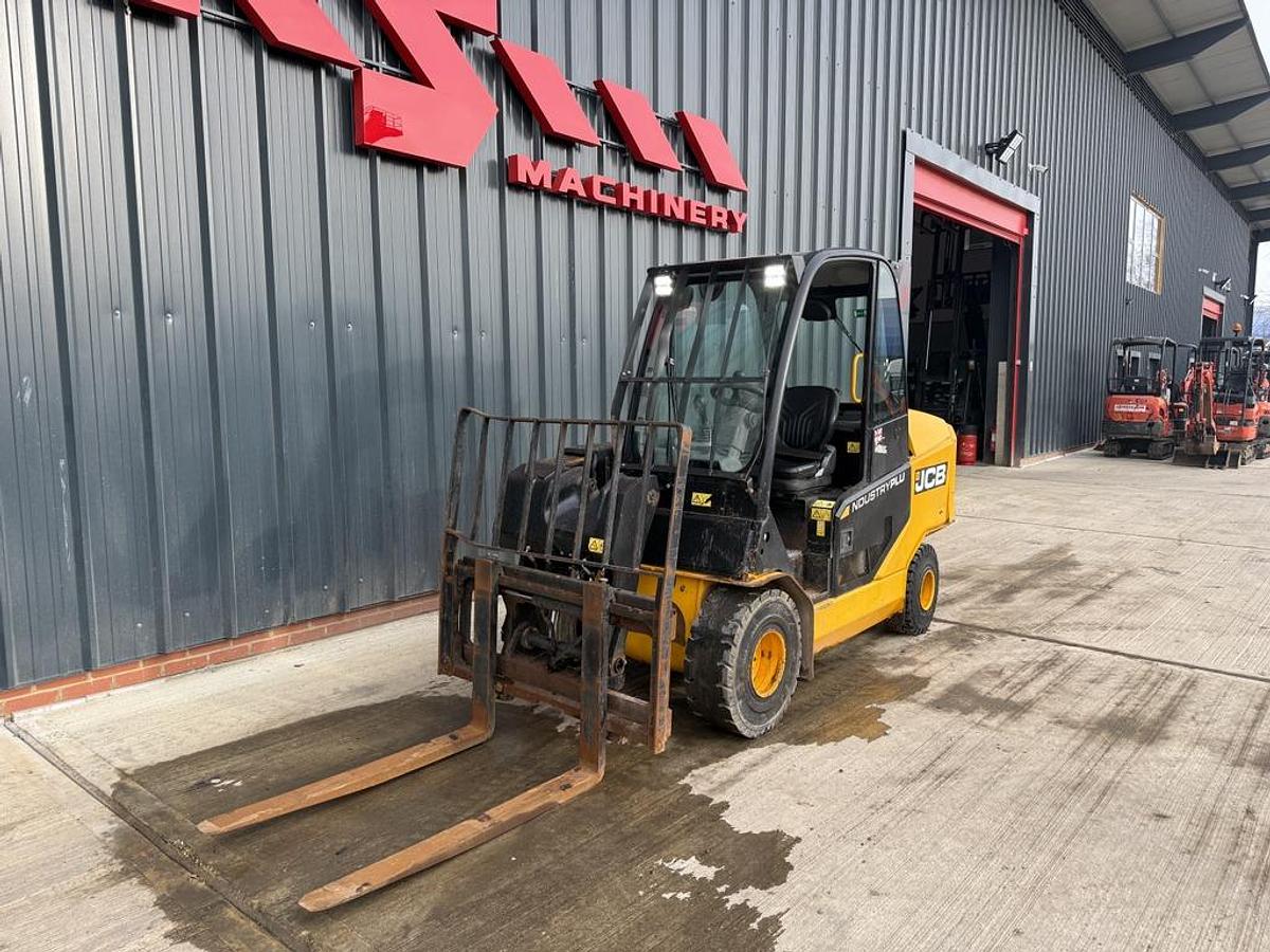 Used JCB Teletruk 30-19D 3t 4.4m Telehandler