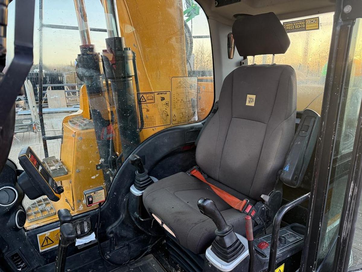 Used JCB JZ141 LC 16t Tracked Excavator