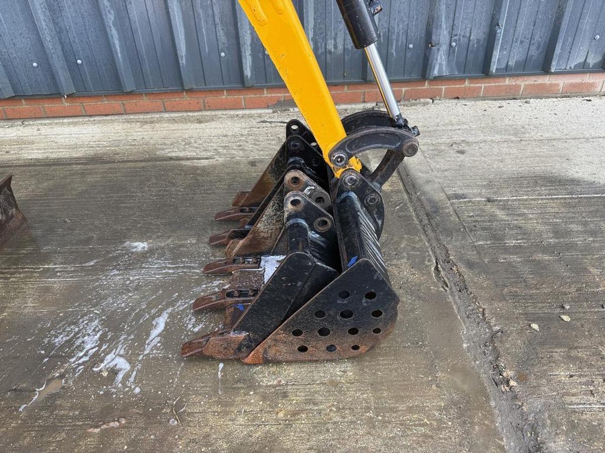 Used JCB 8008 CTS 1t Micro Excavator