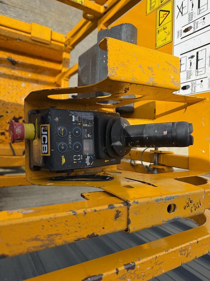 Used 2022 JCB S1930E