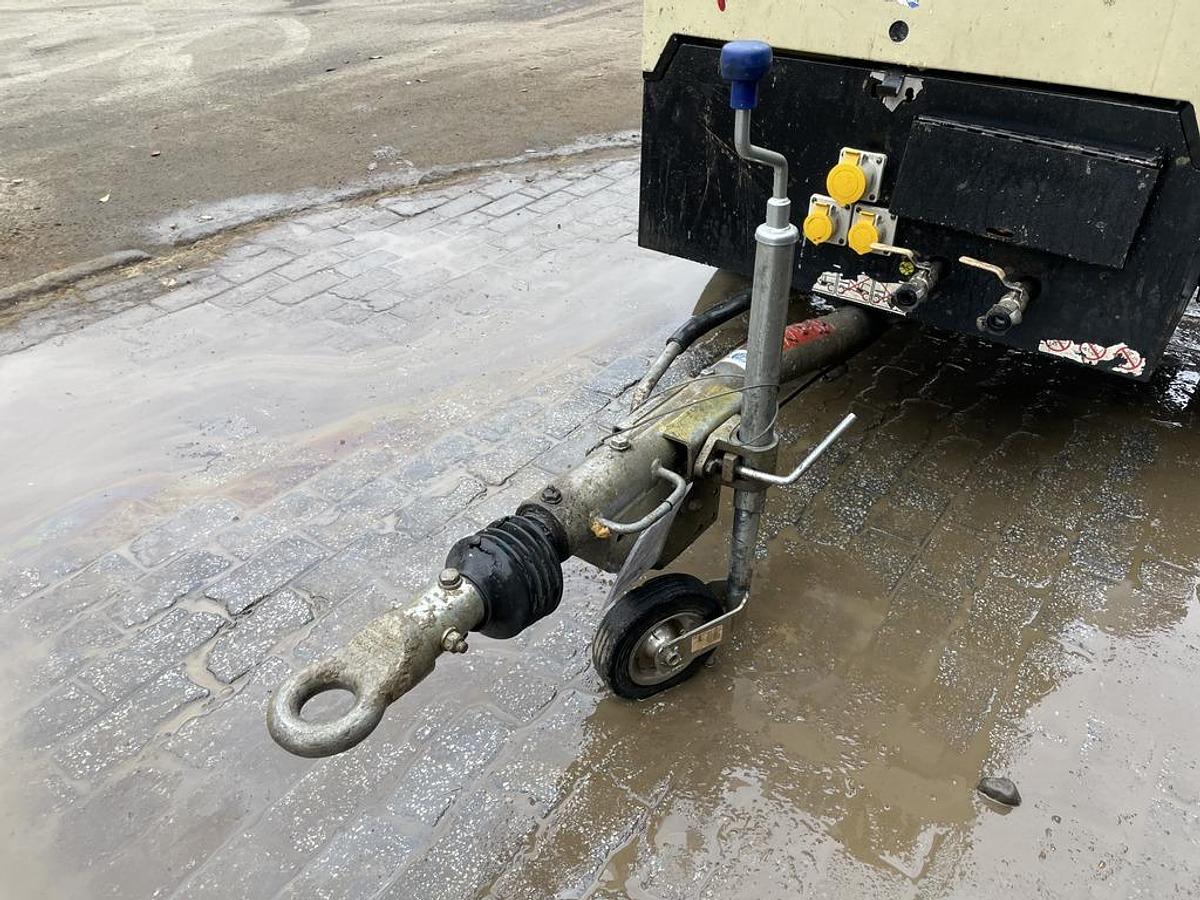 Used Doosan 7/26E 2.5 m3/min Compressor