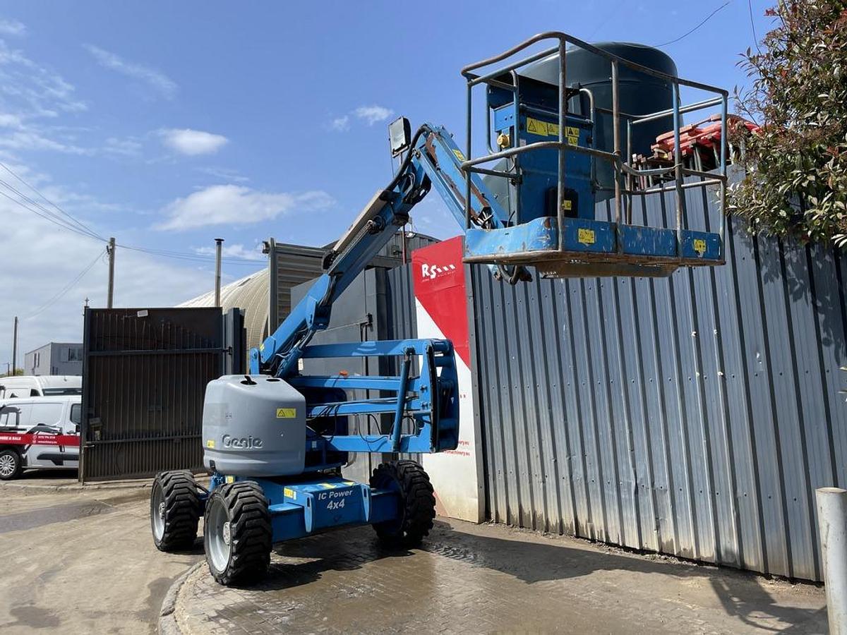 Used Genie Z-45/25 16m Cherry Picker