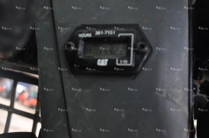 Used CATERPILLAR 216 B3