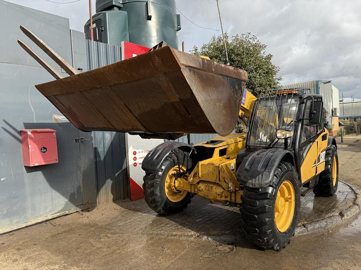 Used Caterpillar TH330B 7m Telehandler
