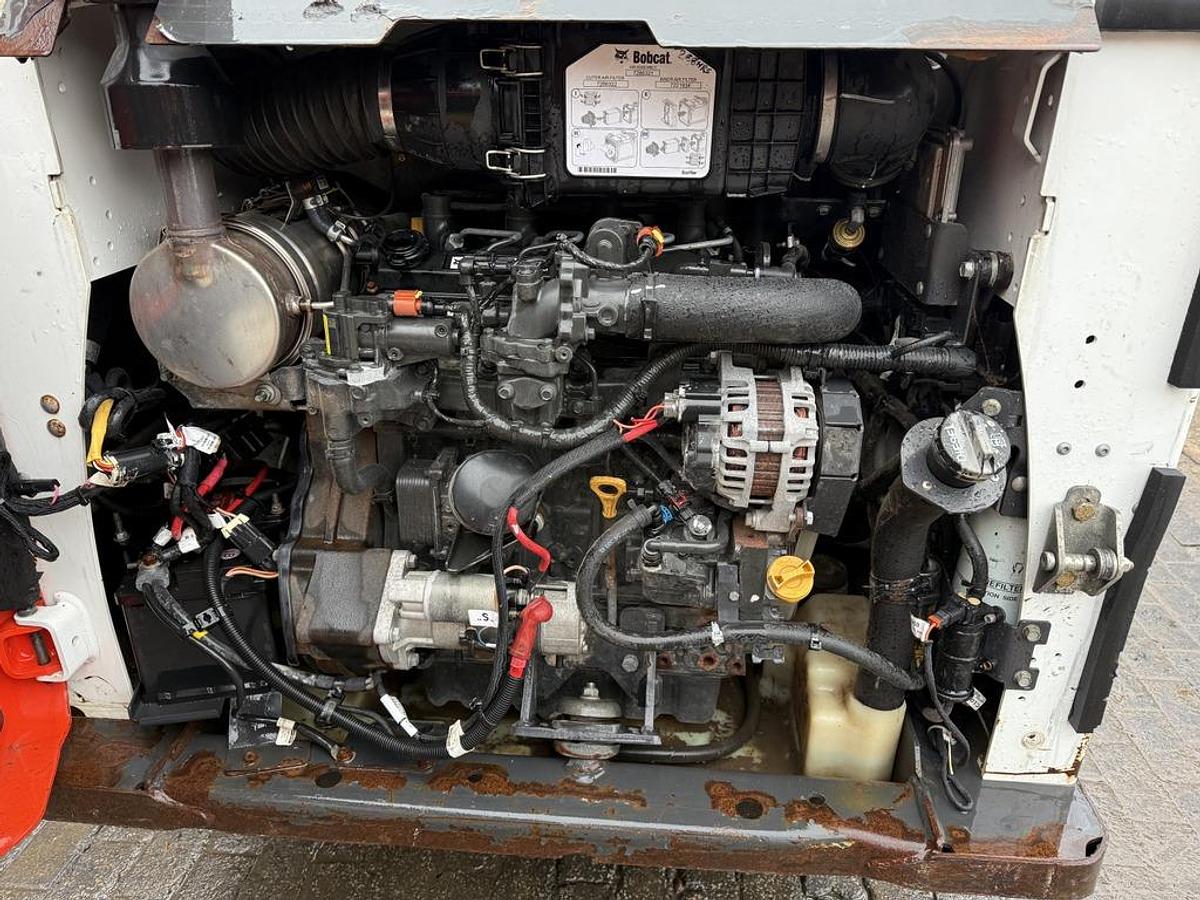 Used Bobcat S550 Skid Steer Loader