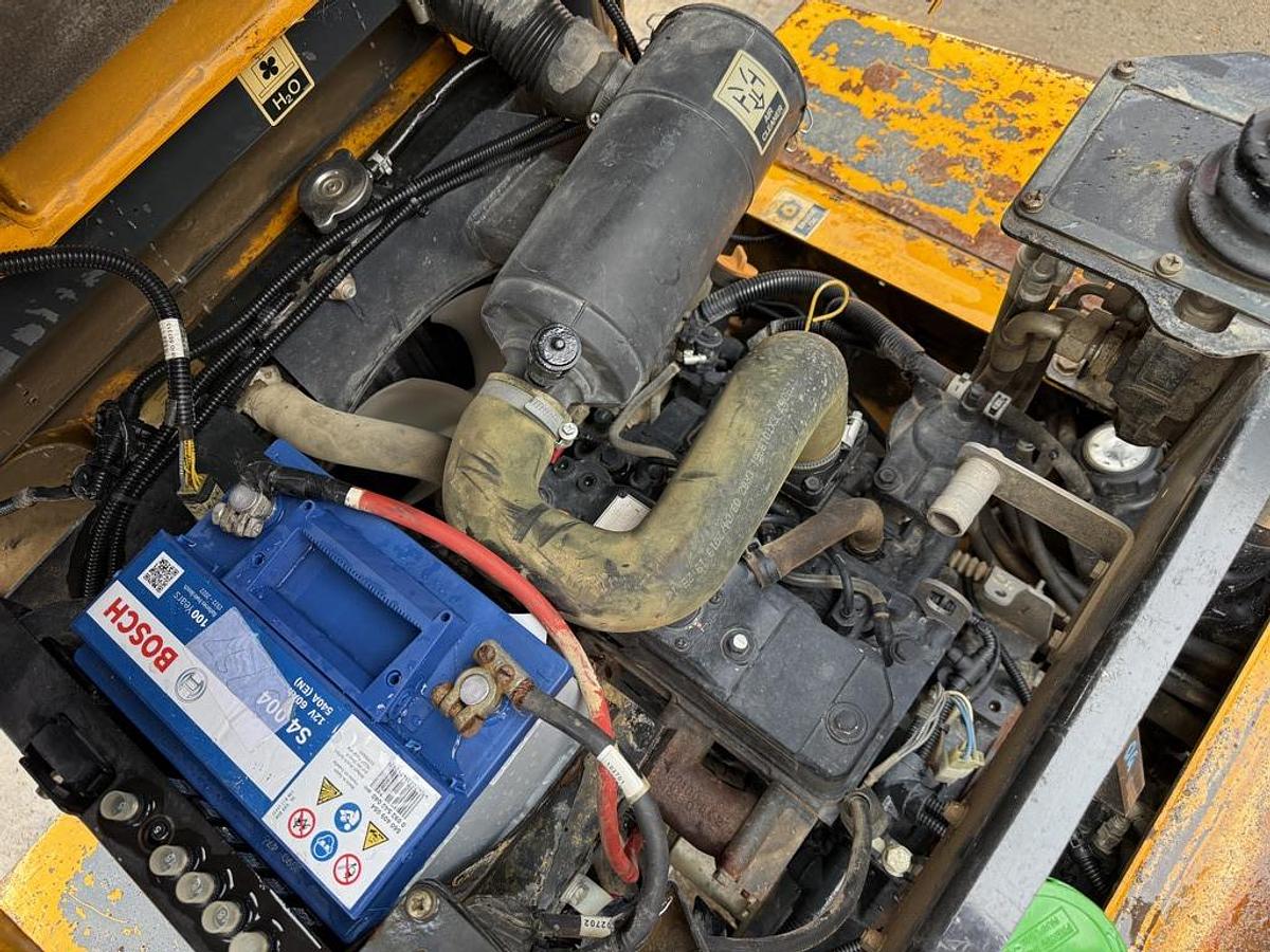 Used Thwaites 3 Tonne Hydrostatic Swivel Dumper