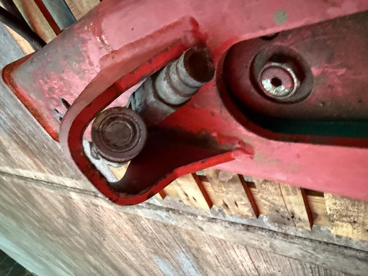 Used Socomec DMS 165 1,8 - 3,0 t Hydraulic Breaker