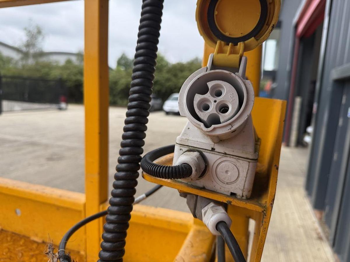 Used JCB S3246E 12m Electric Scissor Lift