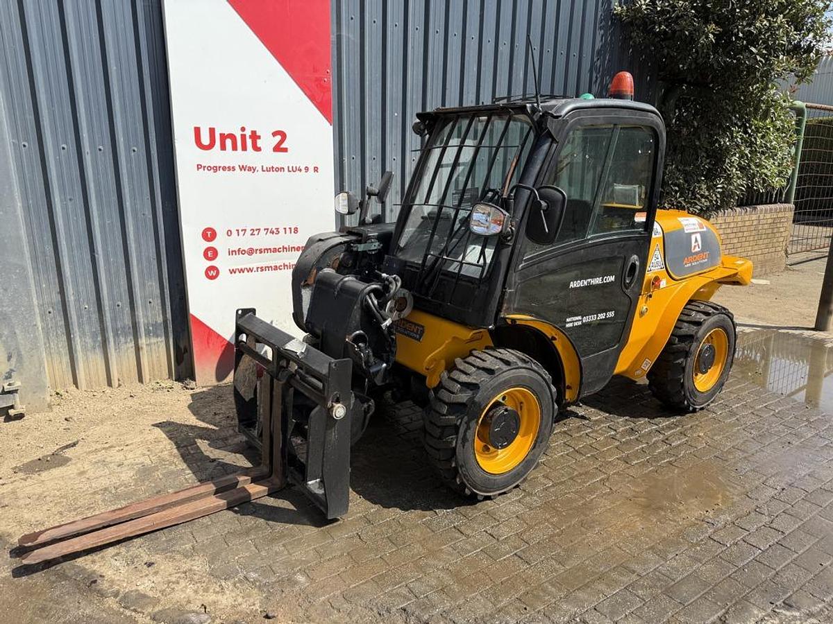 Used JCB 520-40 2t 4m Telehandler