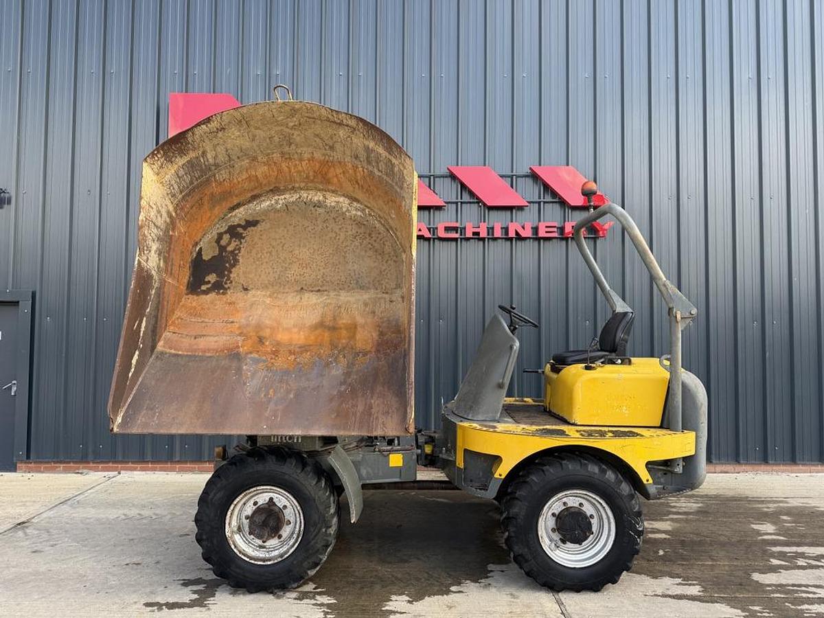 Used Lifton 5001 5 Ton Swivel Dumper