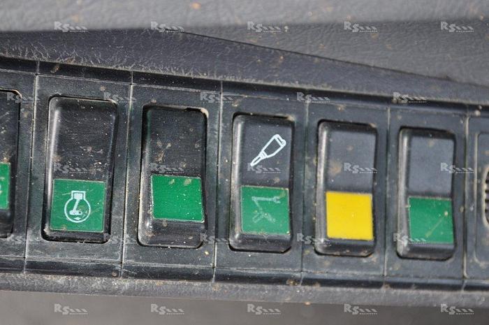 Used VOLVO EC140B LC