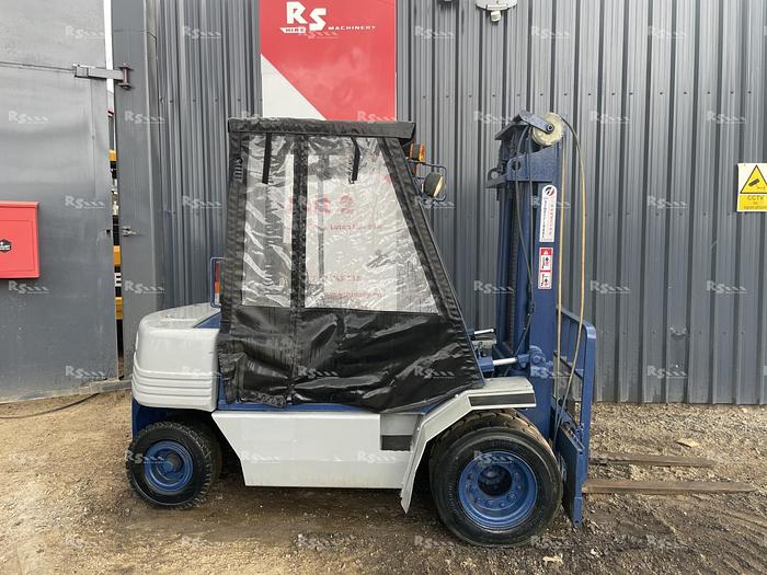 Used KOMATSU FD20 T-11E