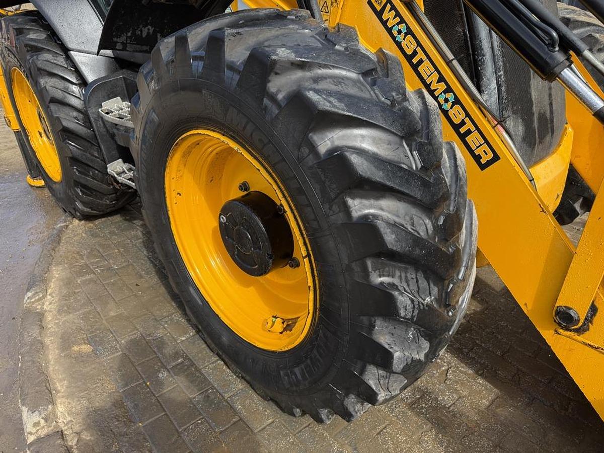 Used JCB 5CX Wastemaster Backhoe Loader
