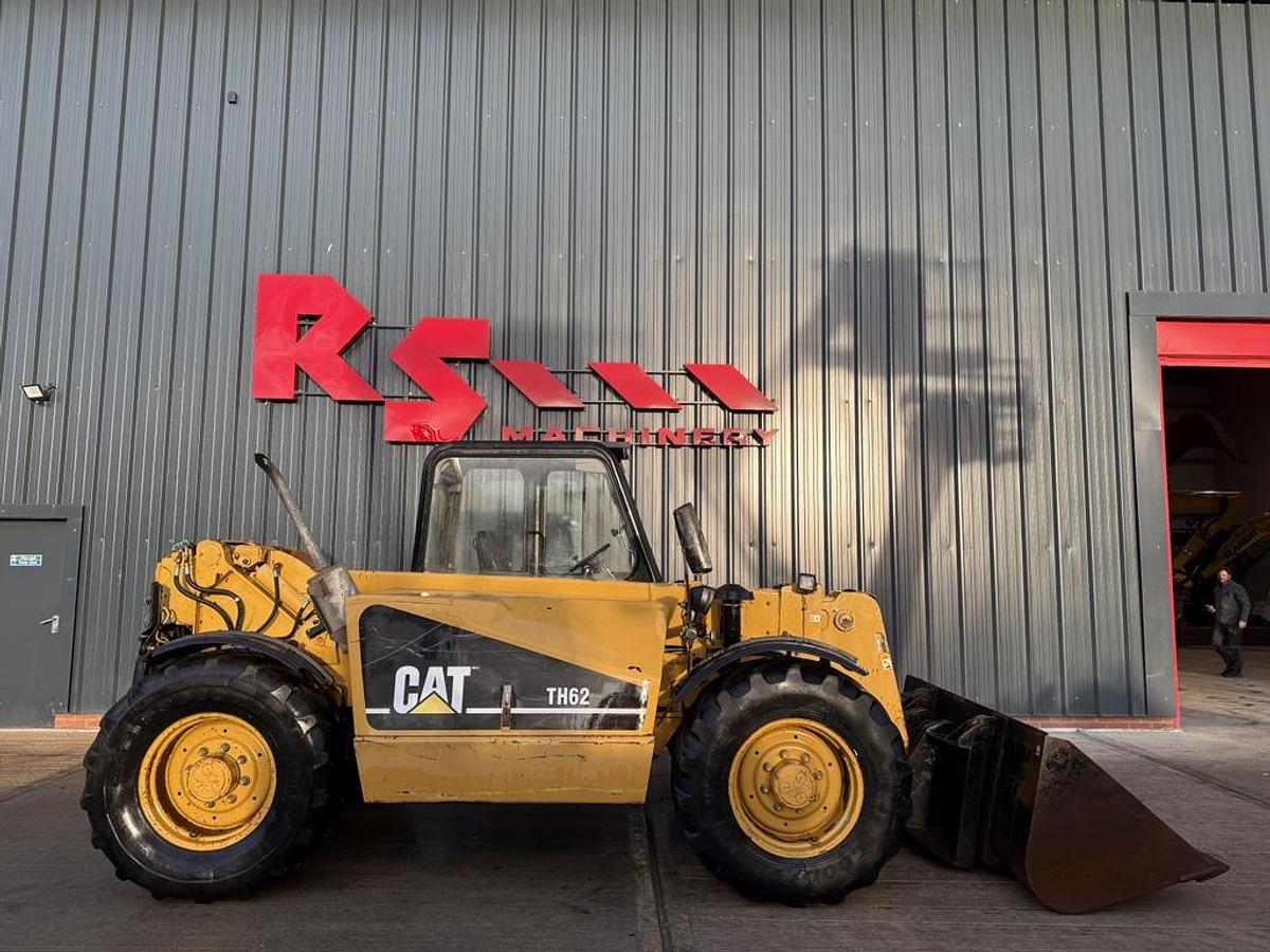Used Caterpillar TH62 7m Telehandler