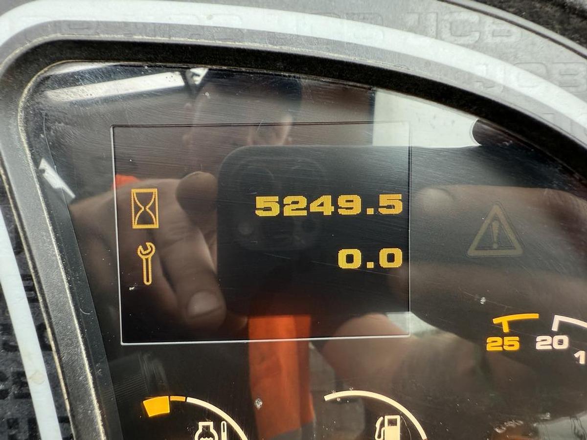 Used JCB 540-140 14m Telehandler