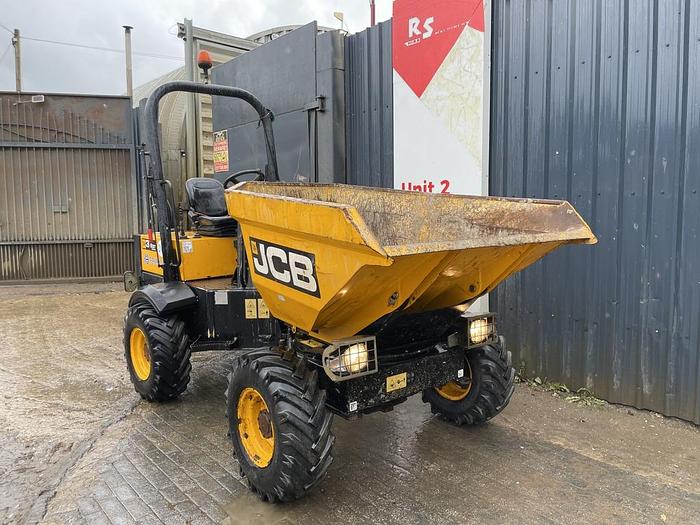 Used JCB 3TSTM