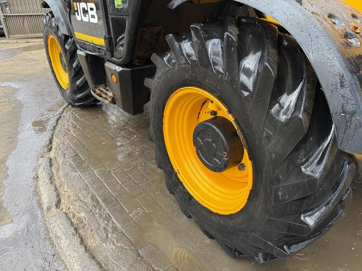 Used JCB 531-70 7m Telehandler