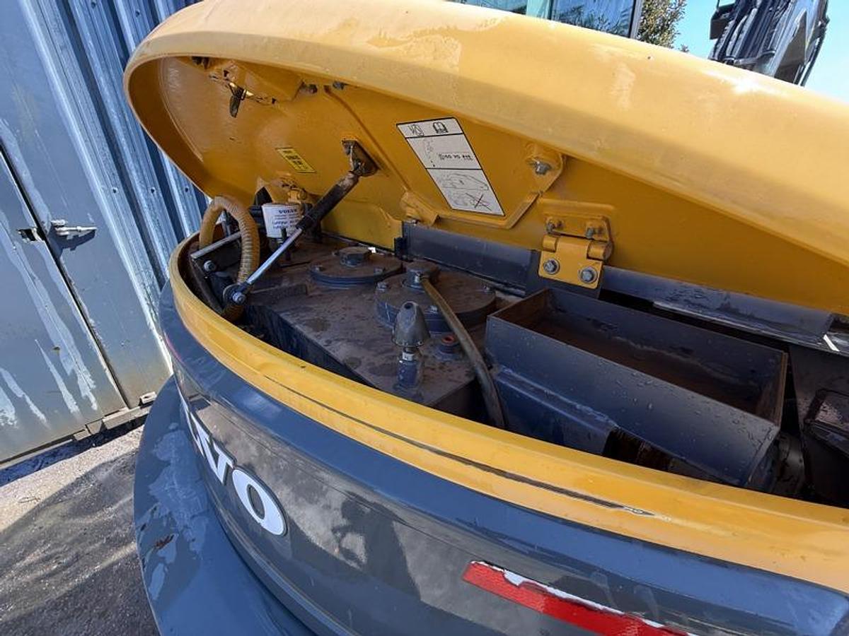 Used Volvo ECR88D