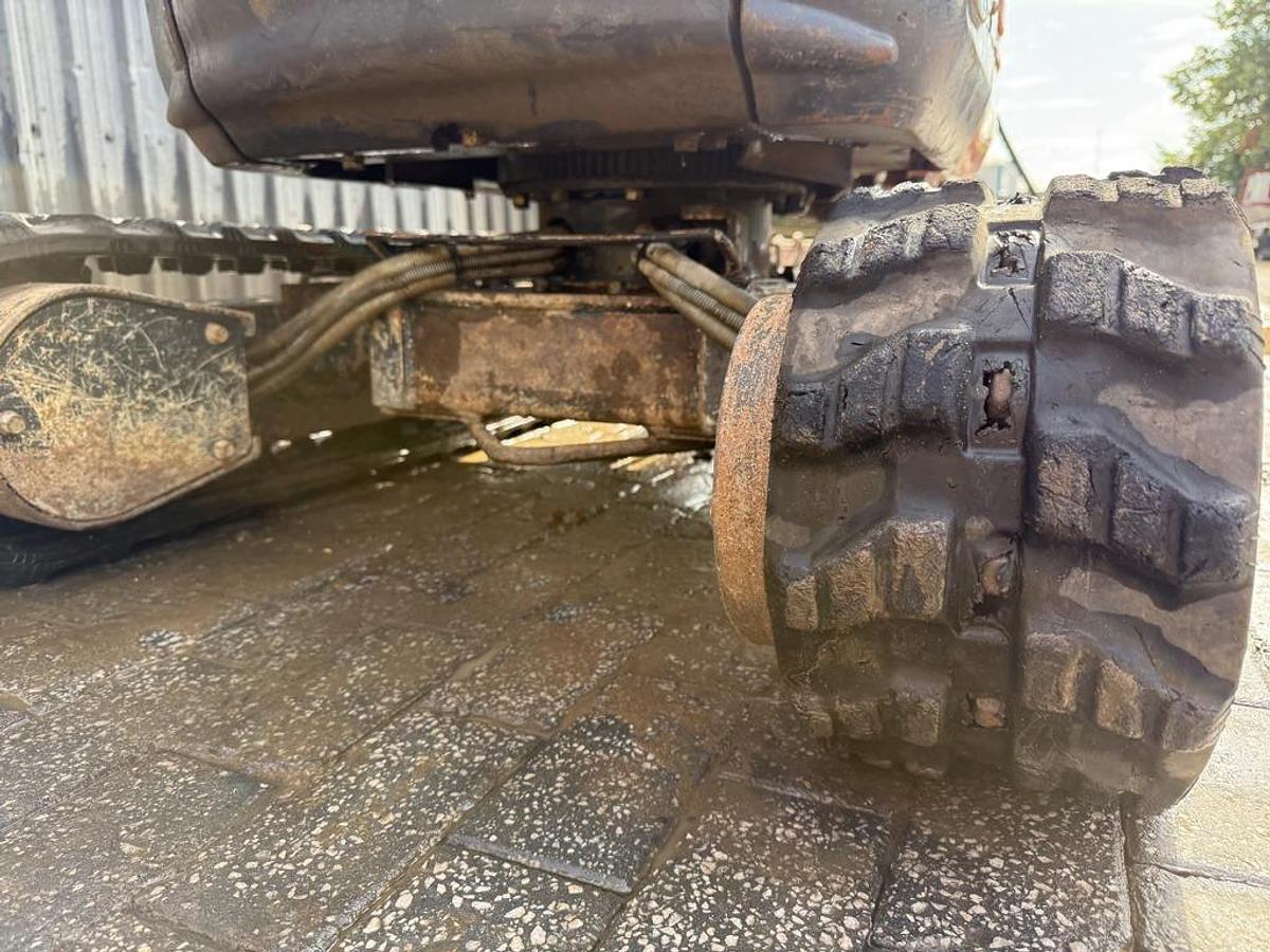 Used Kubota U10-3 1t Micro Excavator + Breaker