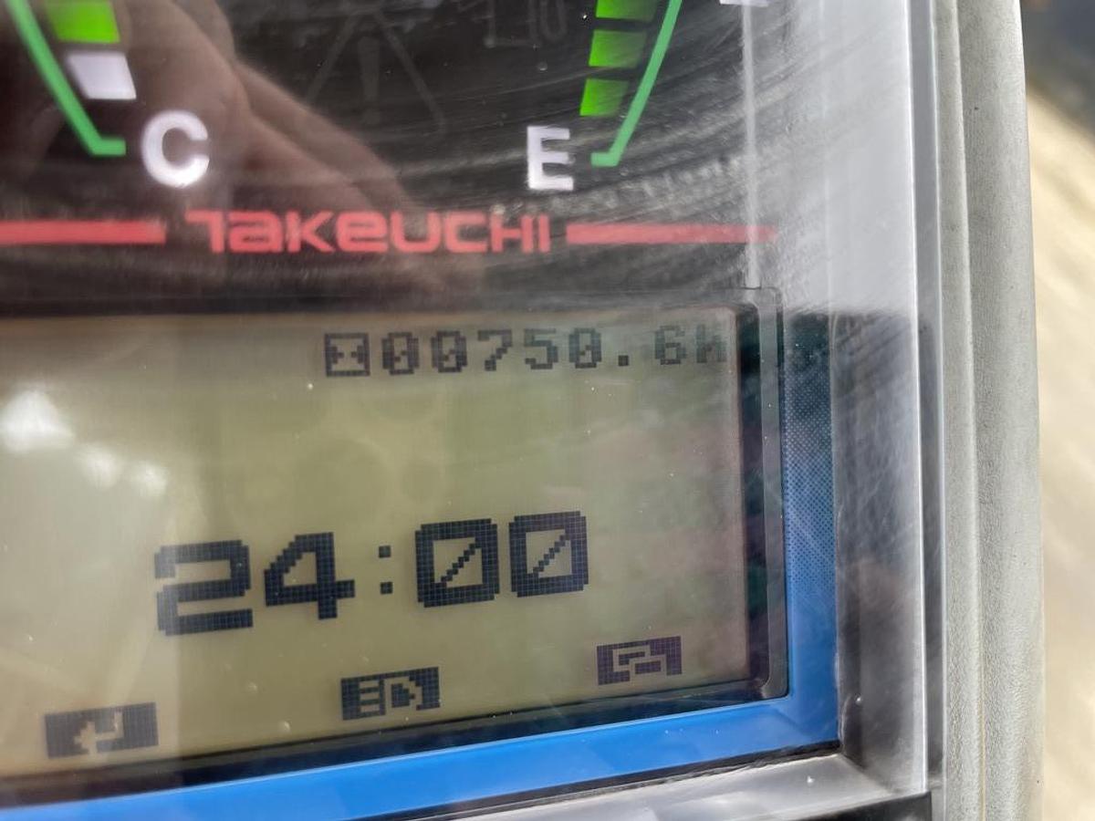 Used Takeuchi TB216 Mini Excavator + Breaker