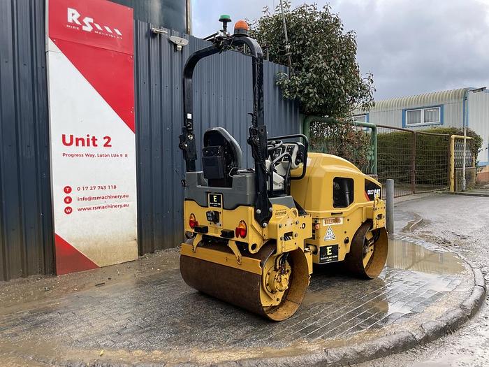 Used Caterpillar CB2.7 2.5t Roller