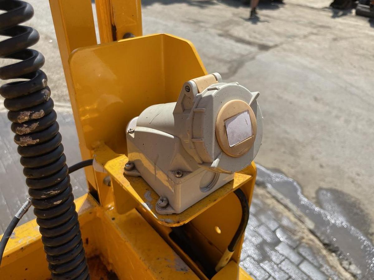 Used JCB S4046E 14m Electric Scissor Lift