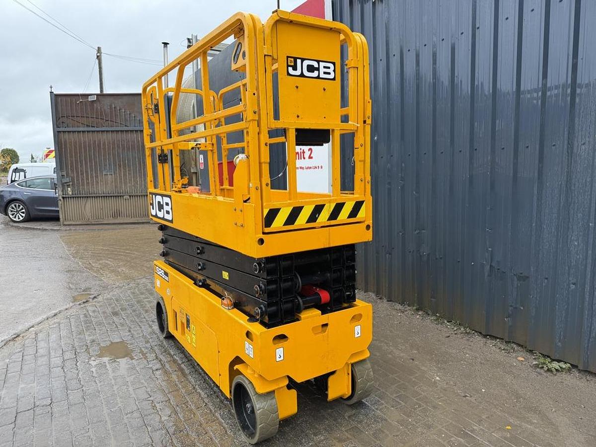 Used JCB S2632E 10m Electric Scissor Lift