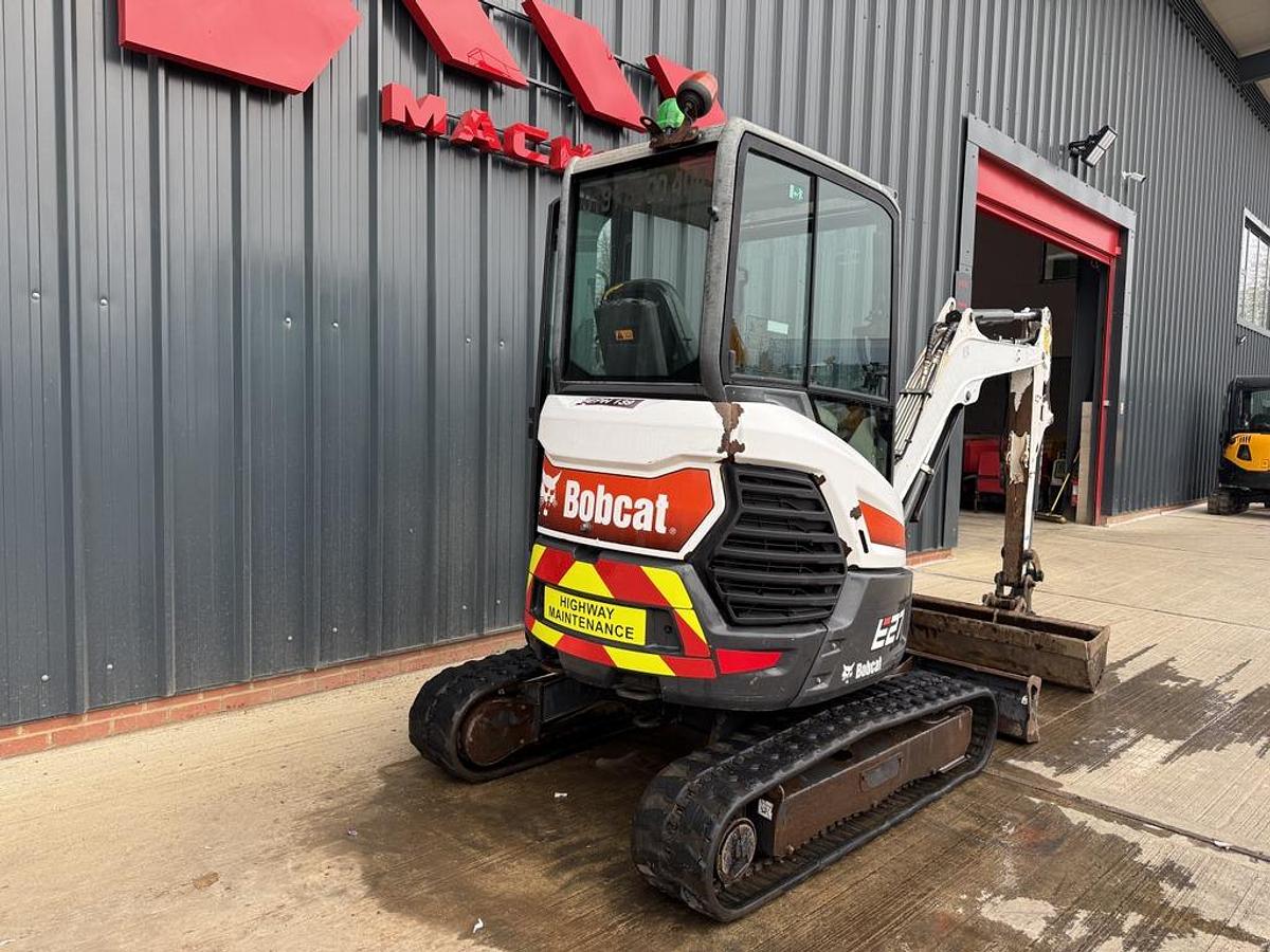 Used Bobcat E27Z 2.7t Mini Excavator