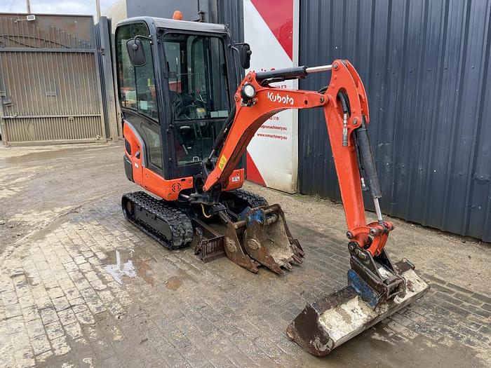 Used KUBOTA KX016-4