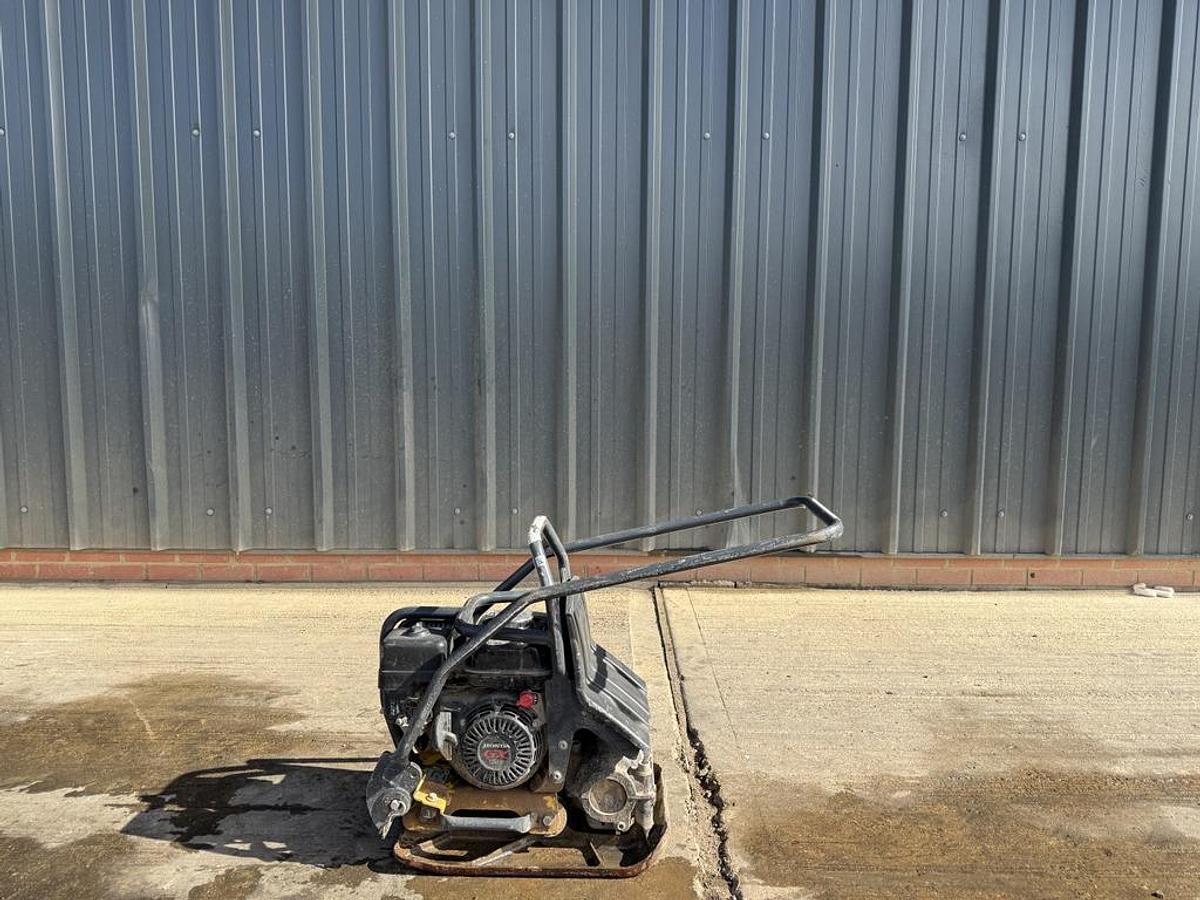 Used Bomag BP 10/35 65kg Plate Compactor