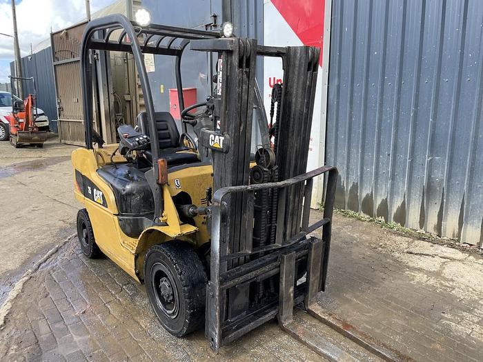Used Caterpillar DP25N 2.5t Diesel Forklift