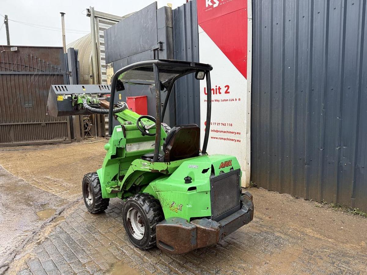 Used Avant 528 Articulated Telescopic Loader