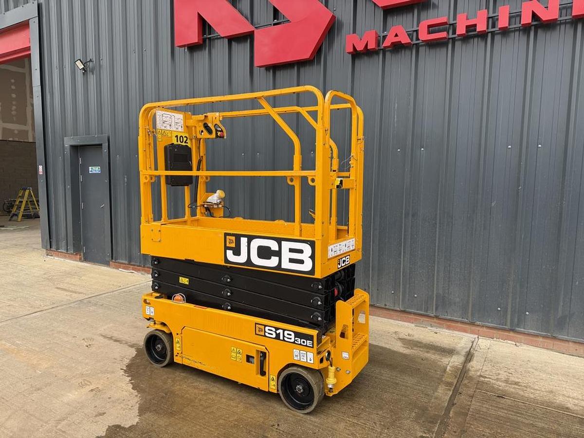 Used JCB S1930E 8m Electric Scissor Lift
