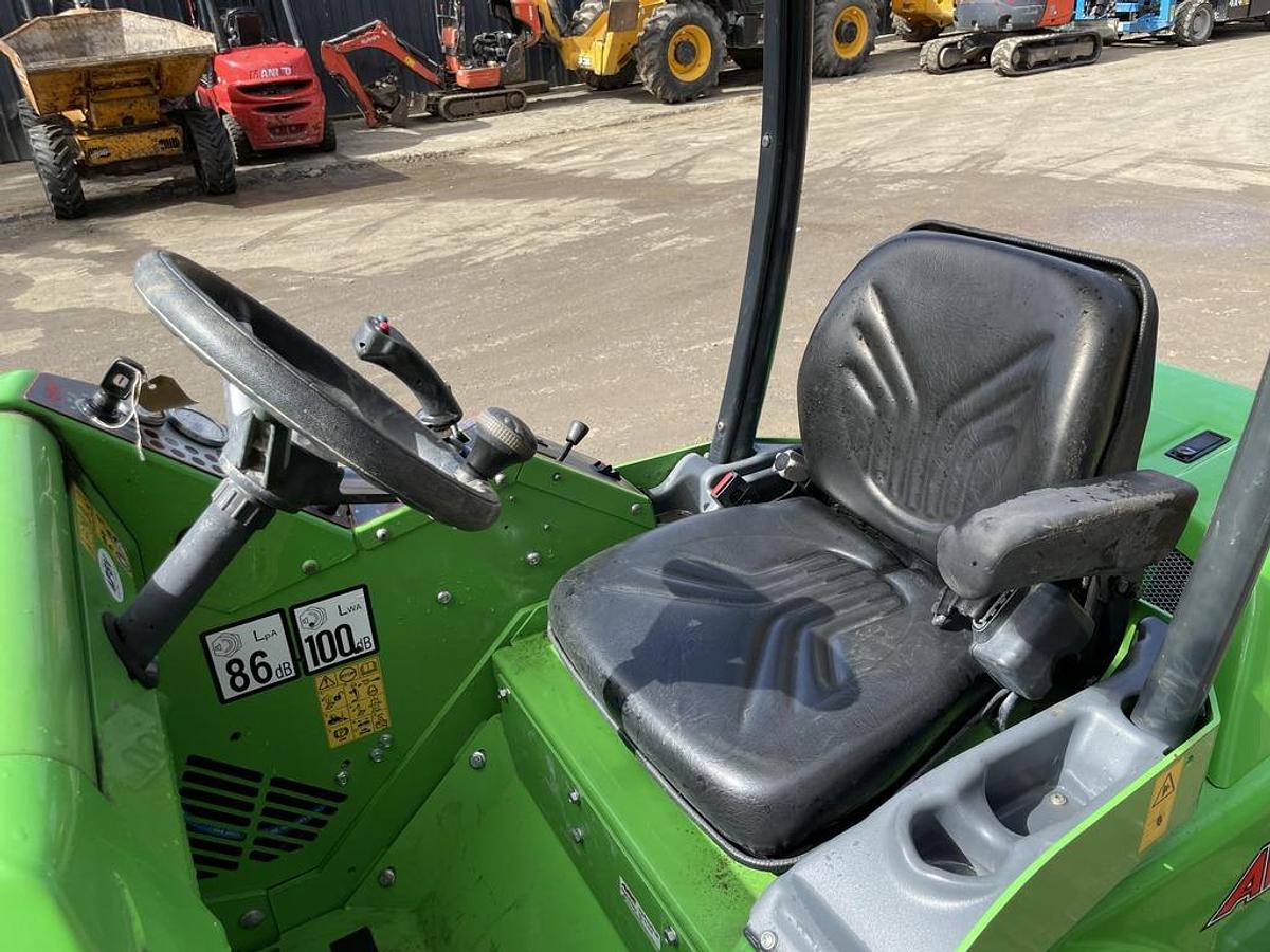 Used Avant 528 Articulated Telescopic Loader