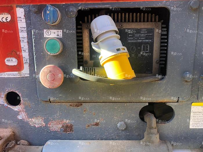 Used SKYJACK SJ III 3219