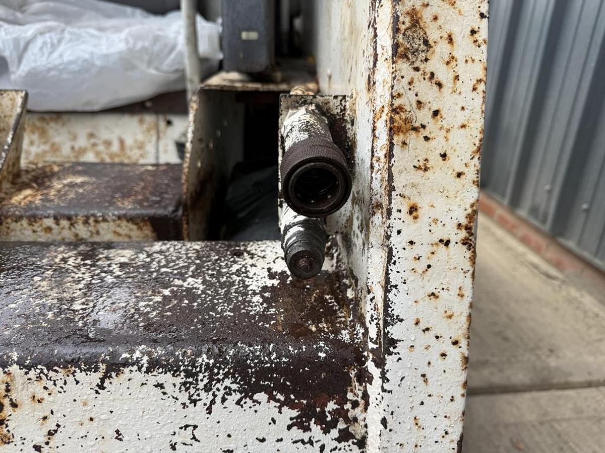 Used Bobcat 631 Skid Steer Loader