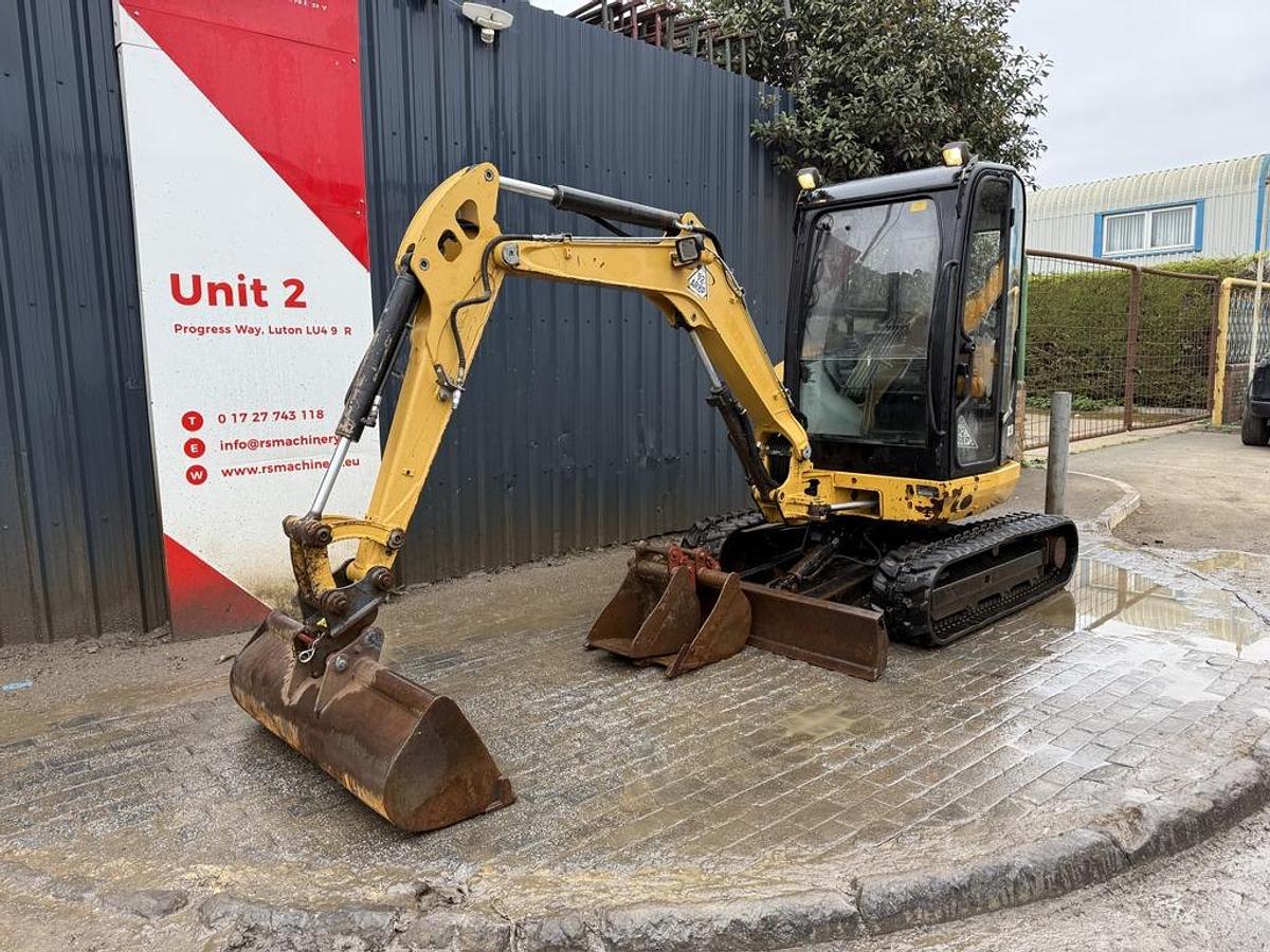 Used Caterpillar 302.7D CR 2.8t Mini Excavator