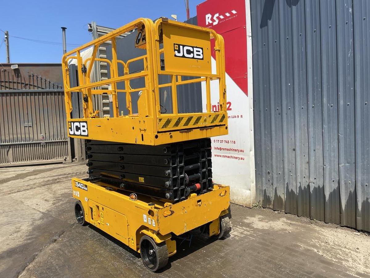 Used JCB S4046E 14m Electric Scissor Lift