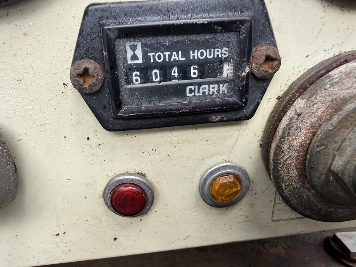 Used Bobcat 631 Skid Steer Loader