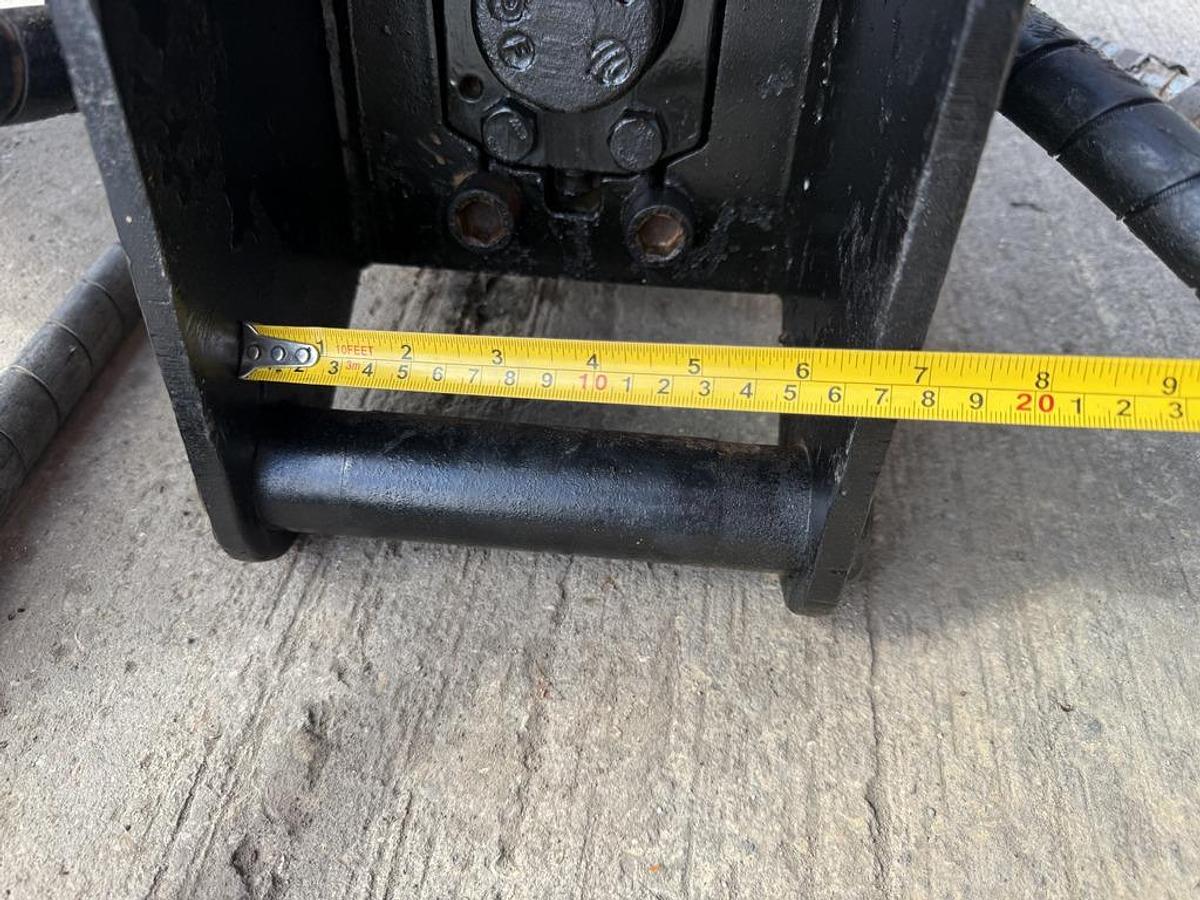 Used Epiroc SB 52 0,7 - 1,1 t Hydraulic Breaker