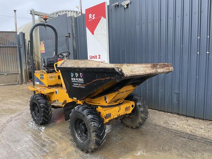 Used THWAITES 3 TONNE SWIVEL