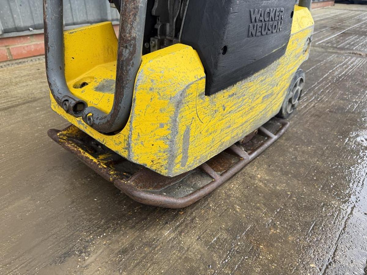 Used Wacker Neuson DPU2540H 160kg Plate Compactor