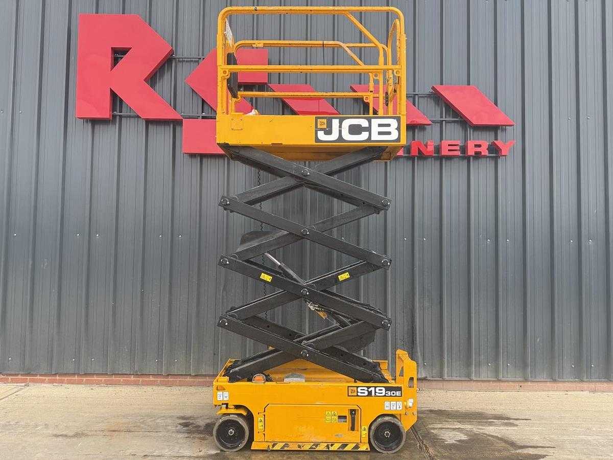 Used 2022 JCB S1930E