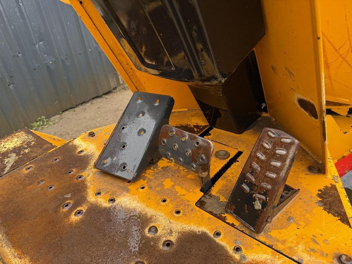 Used Thwaites 3 Tonne Hydrostatic Swivel Dumper